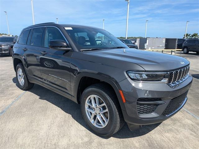 2025 Jeep Grand Cherokee GRAND CHEROKEE LAREDO X 4X2
