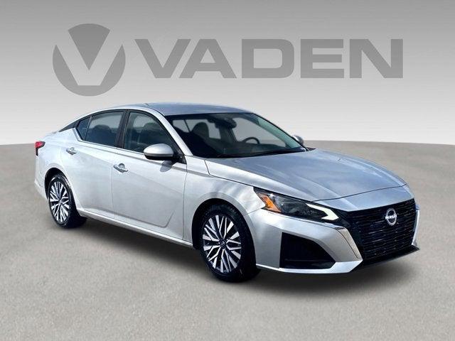 2023 Nissan Altima SV FWD