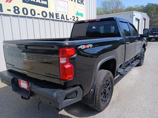 2023 Chevrolet Silverado 2500HD 4WD Crew Cab Standard Bed Custom