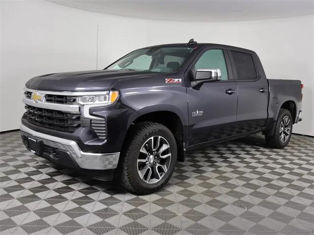 2022 Chevrolet Silverado 1500 4WD Crew Cab Standard Bed LT