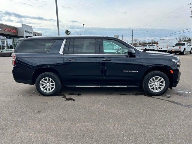 2023 Chevrolet Suburban 4WD LT