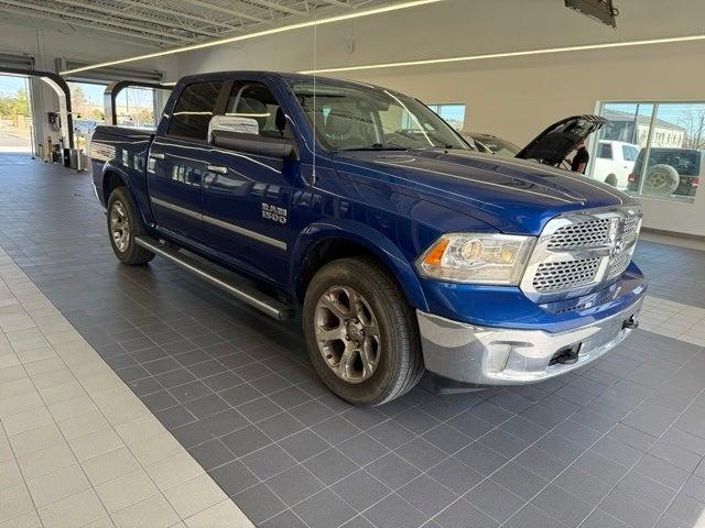 2017 RAM 1500 Laramie Crew Cab 4x4 57 Box