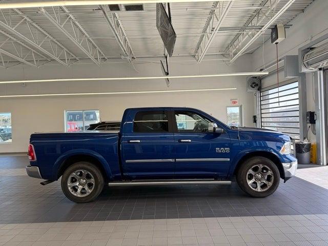2017 RAM 1500 Laramie Crew Cab 4x4 57 Box