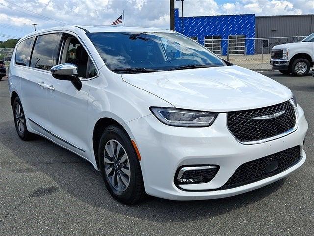 2023 Chrysler Pacifica Hybrid Limited
