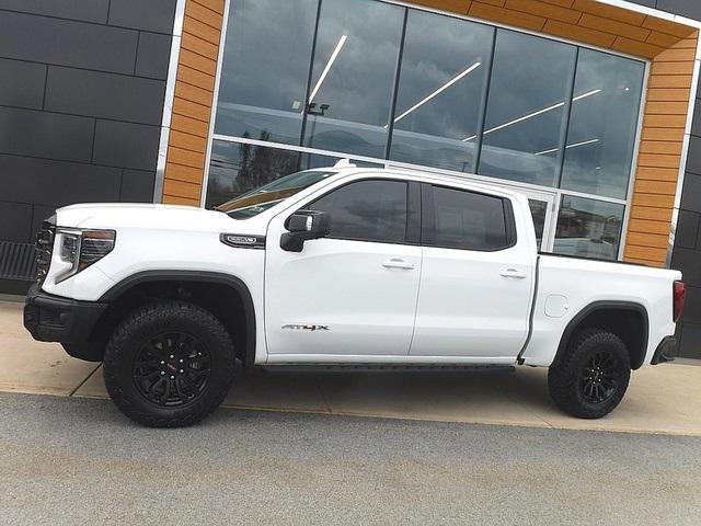 2023 GMC Sierra 1500 4WD Crew Cab Short Box AT4X