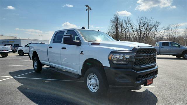 2024 RAM 2500 Tradesman Crew Cab 4x4 8 Box