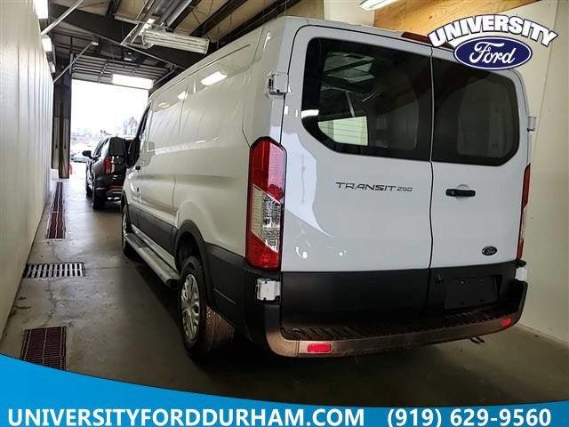 2022 Ford Transit-250 Cargo Van Base