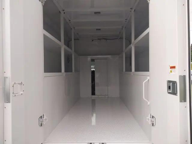 2025 GMC Savana Cutaway Work Van