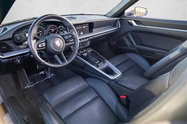 2020 Porsche 911 Carrera 4S Cabriolet