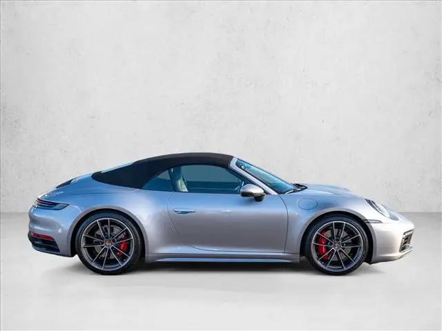 2020 Porsche 911 Carrera 4S Cabriolet