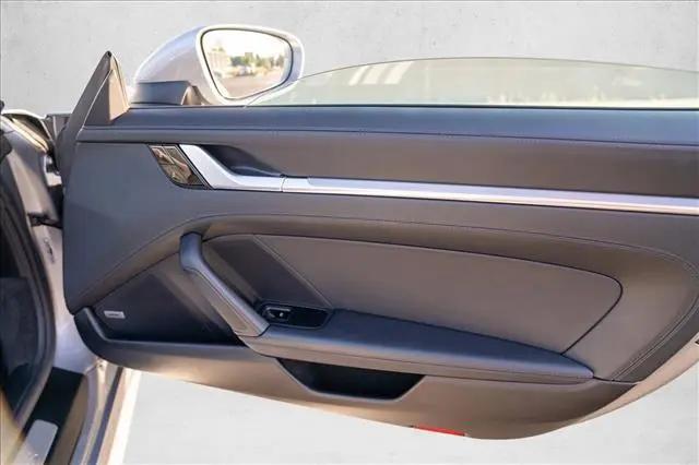 2020 Porsche 911 Carrera 4S Cabriolet