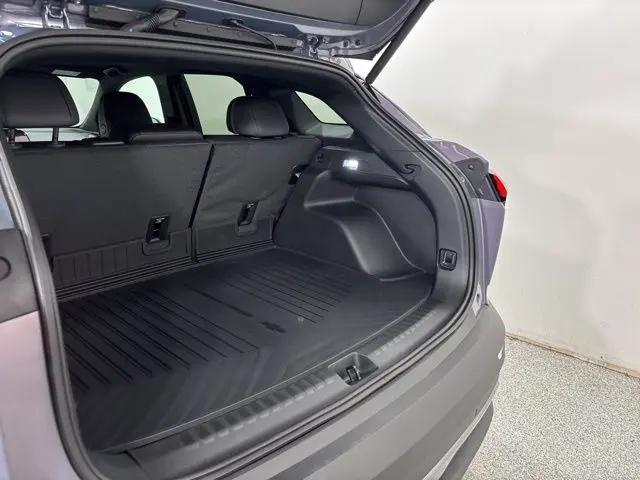 2025 Chevrolet V Blazer RWD LT