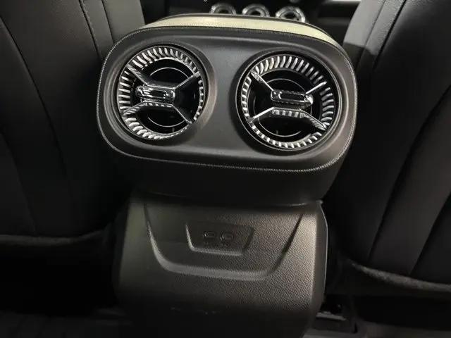 2025 Chevrolet V Blazer RWD LT
