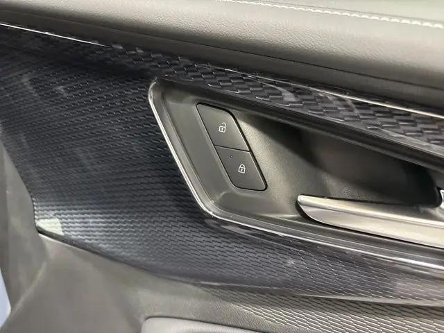 2025 Chevrolet V Blazer RWD LT
