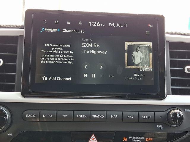 2025 Hyundai Venue Limited - Photo 16