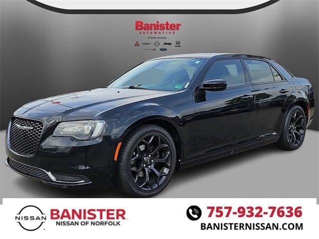 2019 Chrysler 300 Touring