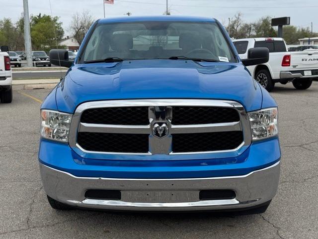2022 RAM 1500 Classic SLT Crew Cab 4x2 57 Box