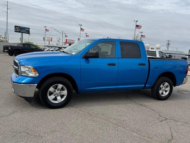 2022 RAM 1500 Classic SLT Crew Cab 4x2 57 Box