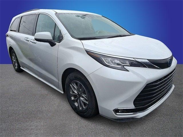 2023 Toyota Sienna XLE 7 Passenger