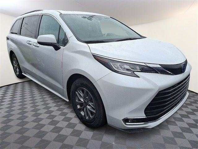 2023 Toyota Sienna XLE 7 Passenger 2023 Toyota Sienna XLE 7 Passenger