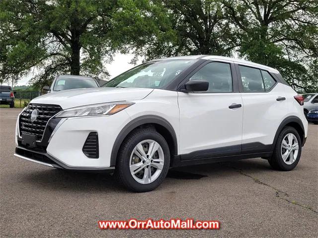 2022 Nissan Kicks S Xtronic CVT