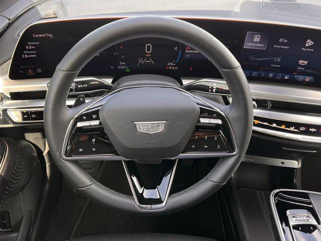 2025 Cadillac iQ Luxury w/1SC