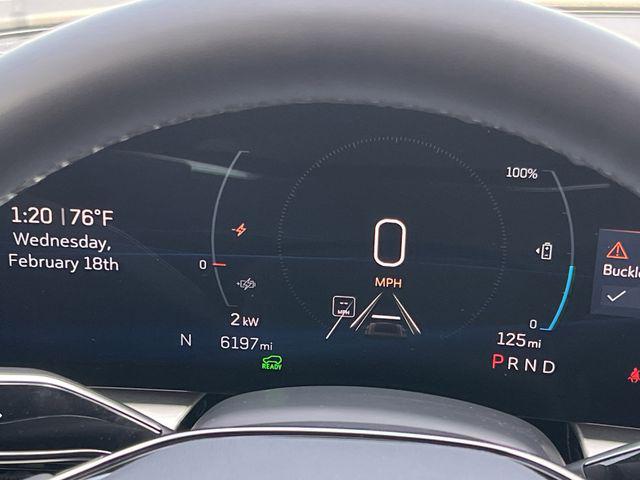 2025 Cadillac iQ Luxury w/1SC