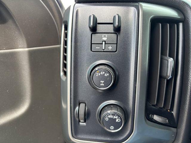 2019 Chevrolet Silverado 6500HD 1LT