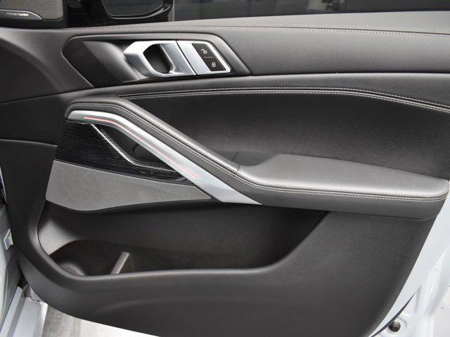2024 BMW X6 M60i