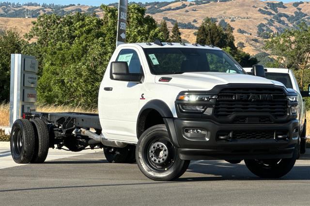 2025 RAM Ram 5500 Chassis Cab RAM 5500 TRADESMAN CHASSIS REGULAR CAB 4X4 120 CA