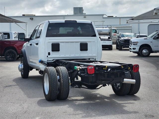 2025 RAM Ram 5500 Chassis Cab RAM 5500 TRADESMAN CHASSIS CREW CAB 4X4 60 CA