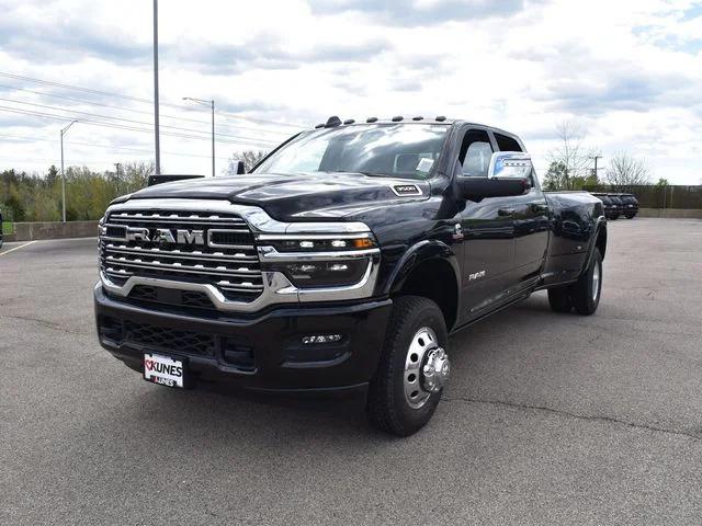 2025 RAM Ram 3500 RAM 3500 LIMITED LONGHORN CREW CAB 4X4 8 BOX