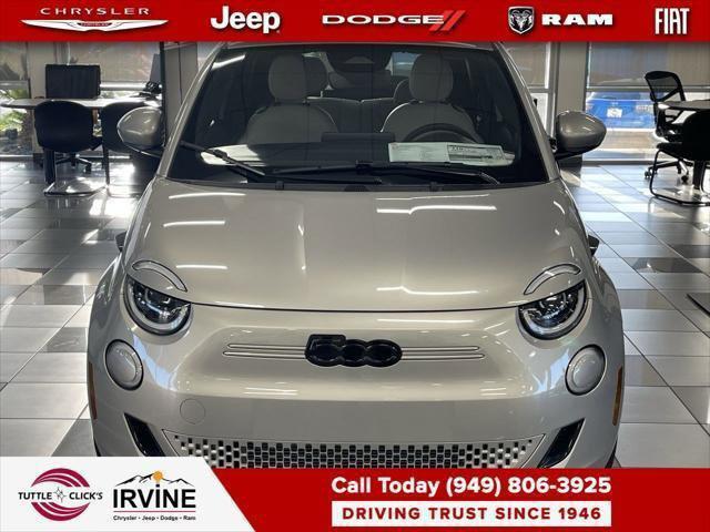 2025 Fiat FIAT 500e GIORGIO ARMANI Collectors Edition 2025 Fiat FIAT 500e GIORGIO ARMANI Collectors Edition