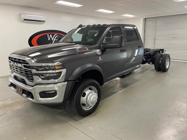 2025 RAM Ram 5500 Chassis Cab RAM 5500 TRADESMAN CHASSIS CREW CAB 4X4 84 CA