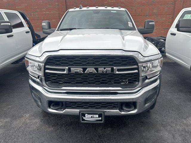 2024 RAM Ram 5500 Chassis Cab RAM 5500 TRADESMAN CHASSIS CREW CAB 4X4 60 CA