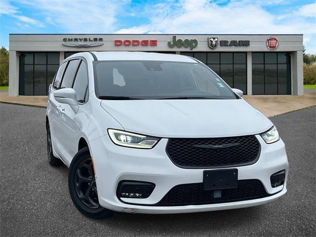 2022 Chrysler Pacifica Hybrid Touring L
