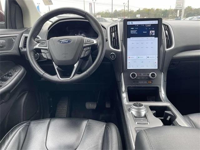 2022 Ford Edge Titanium