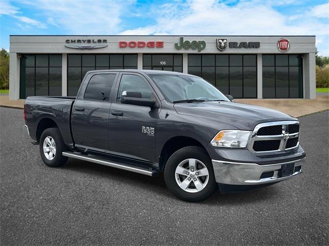 2022 RAM 1500 Classic SLT Crew Cab 4x4 57 Box