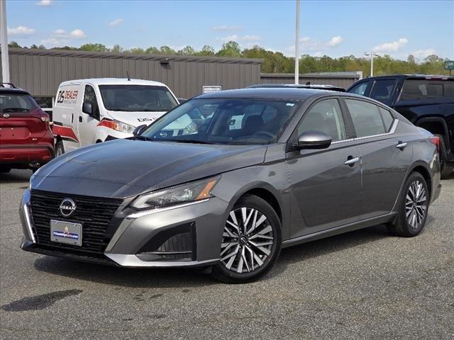 2023 Nissan Altima SV FWD