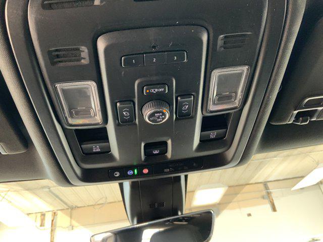 2021 GMC Yukon 4WD Denali