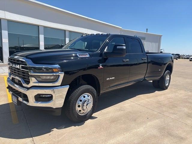 2025 RAM Ram 3500 RAM 3500 BIG HORN CREW CAB 4X4 8 BOX
