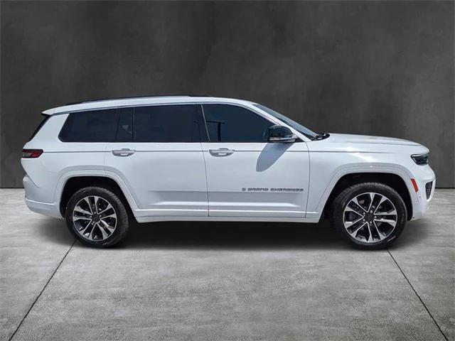 2022 Jeep Grand Cherokee L Overland 4x4