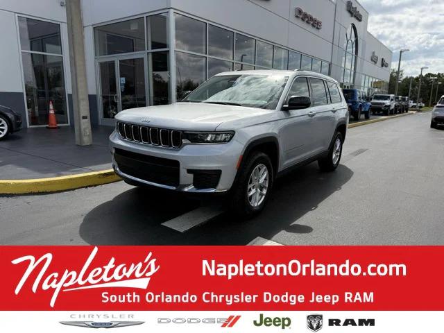 2023 Jeep Grand Cherokee L Laredo 4x2