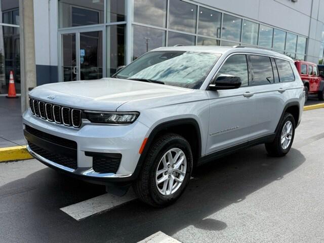 2023 Jeep Grand Cherokee L Laredo 4x2