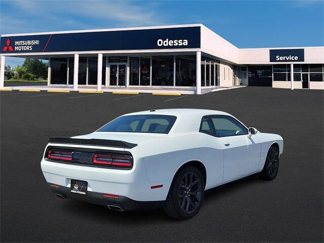 2022 Dodge Challenger SXT
