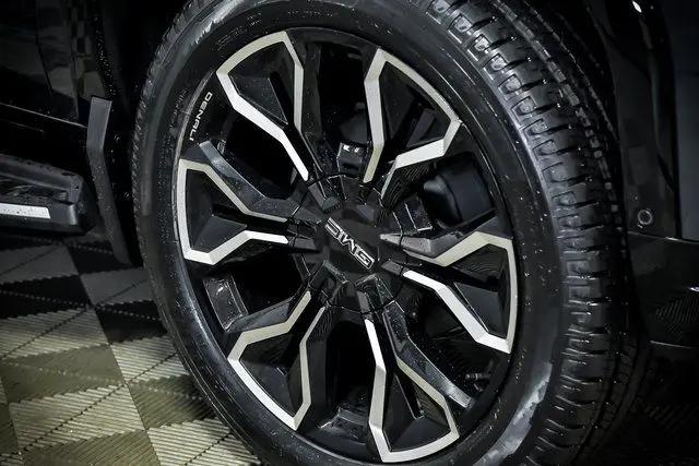 2025 GMC Sierra Extended Range Denali