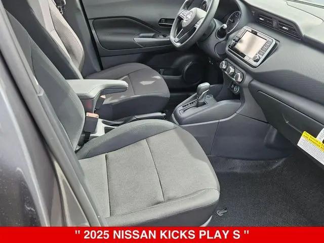 2025 Nissan Kicks S
