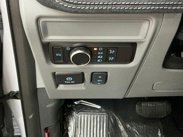 2025 Ford F-150 Flash