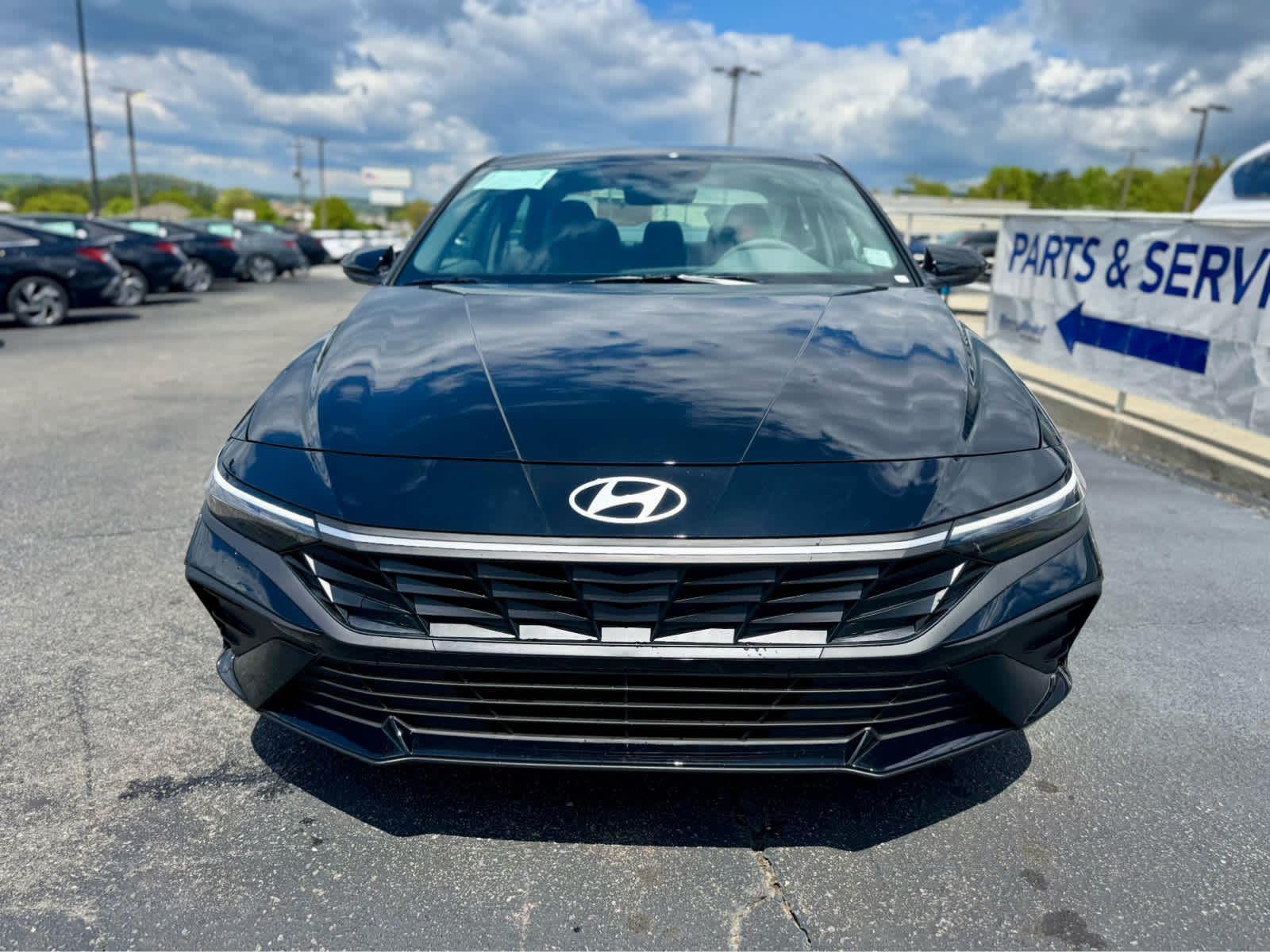 2025 Hyundai Elantra SEL - Photo 6