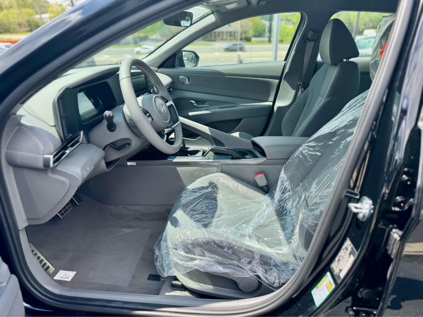 2025 Hyundai Elantra SEL - Photo 9